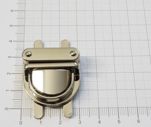 Замок для сумки. Никель 30х30 мм