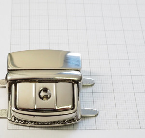 Замок для сумки. Никель 32х32 мм